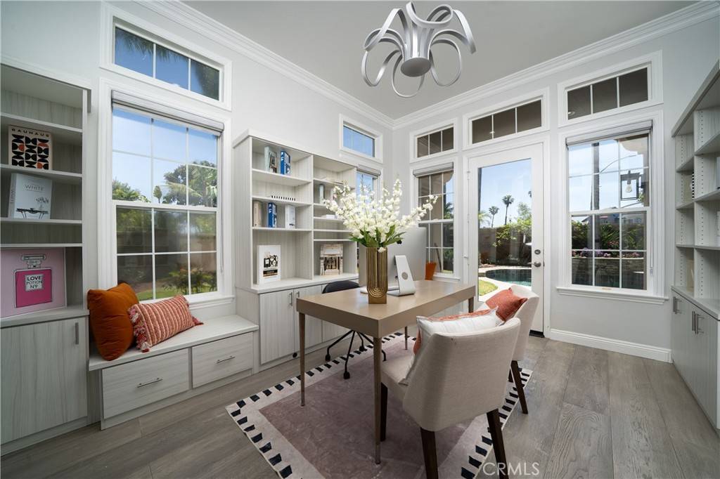 Huntington Beach, CA 92648,5712 Ocean Vista DR
