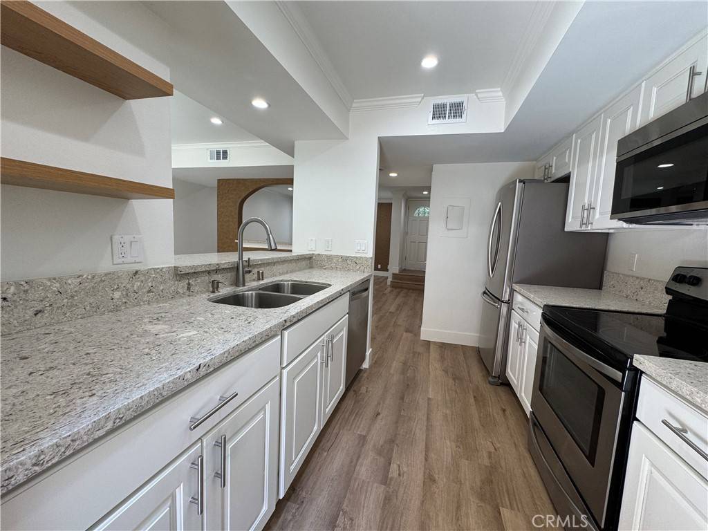 Agoura Hills, CA 91301,4059 Yankee DR