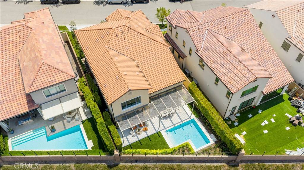 Irvine, CA 92602,137 Prestigo
