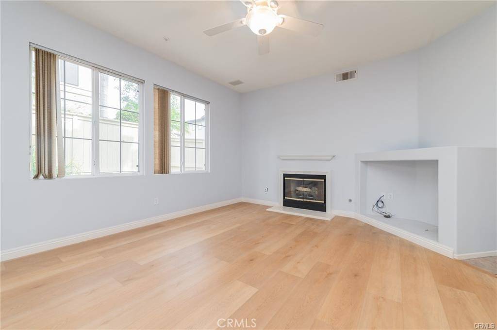 Irvine, CA 92620,807 Yorkshire