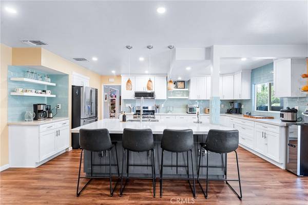 1864 N Shattuck PL, Orange, CA 92865