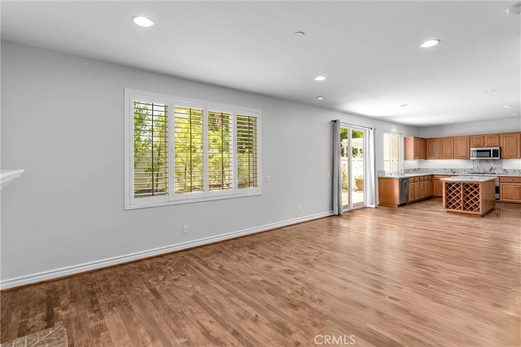 Irvine, CA 92606,26 Colorado