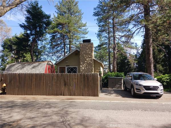 Crestline, CA 92325,23304 Crest Forest DR