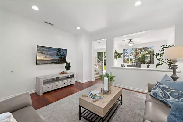 Rancho Santa Margarita, CA 92688,51 Calle Alamitos