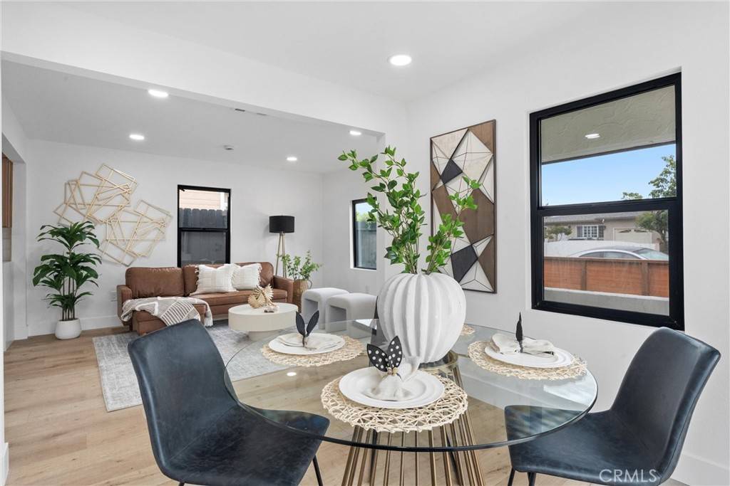 Santa Ana, CA 92707,2220 Halladay ST