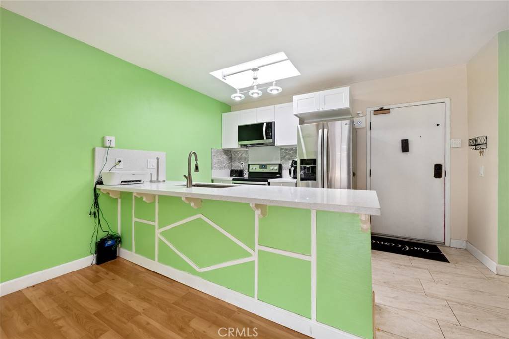 San Diego, CA 92111,3505 Angelucci ST #2E