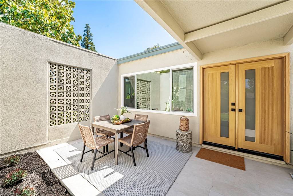 Laguna Woods, CA 92637,71 Calle Aragon #B