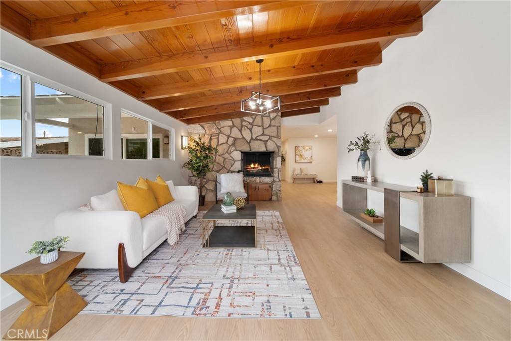 Playa Del Rey, CA 90293,8177 Billowvista Drive