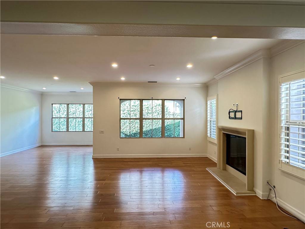 Irvine, CA 92620,31 Cassidy