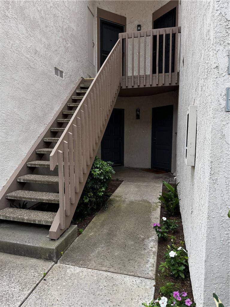 Laguna Hills, CA 92656,26701 Quail #211