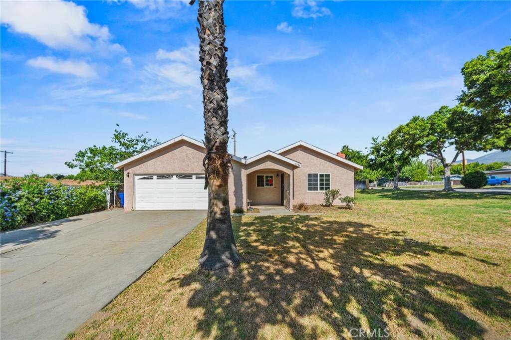 San Bernardino, CA 92407,5294 Yosemite DR