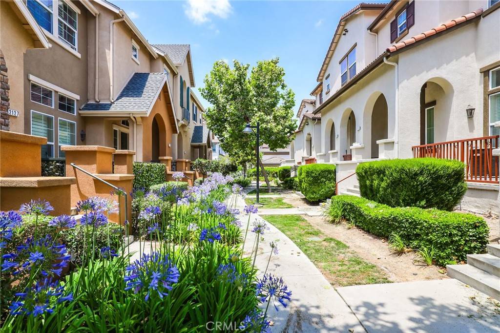 Fullerton, CA 92833,2142 Silva DR