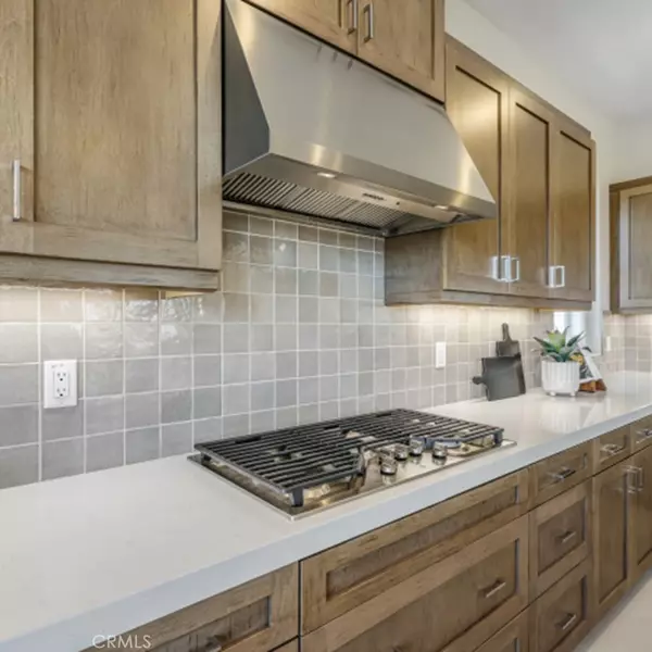 Irvine, CA 92618,186 Proctor
