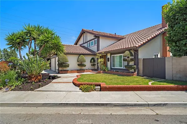 8604 Bluebird AVE, Fountain Valley, CA 92708