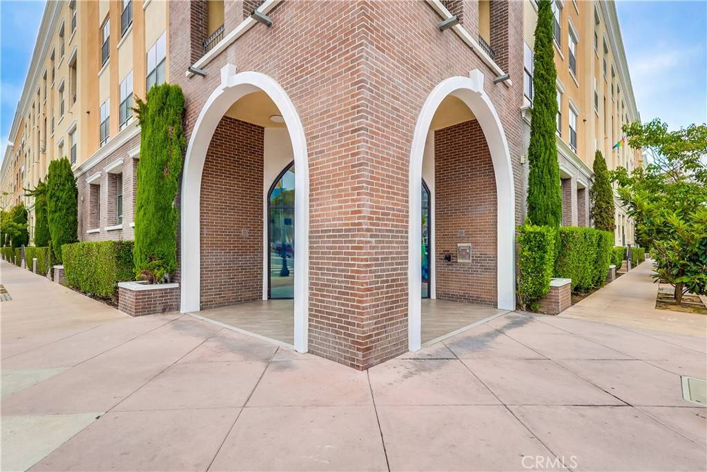 Long Beach, CA 90802,395 East 4th Street #13