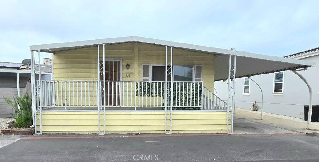 Huntington Beach, CA 92648,80 Huntington St #701