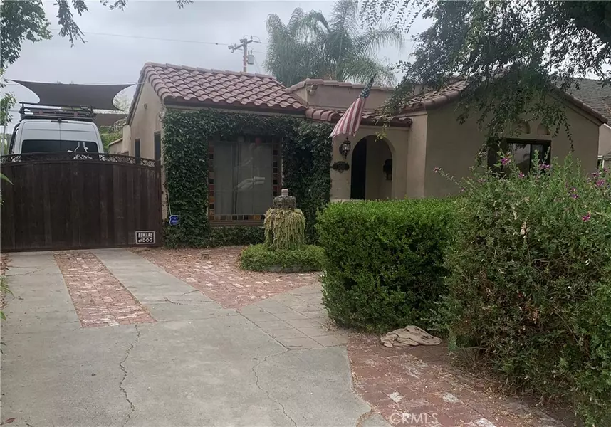 1207 S Van Ness AVE, Santa Ana, CA 92707