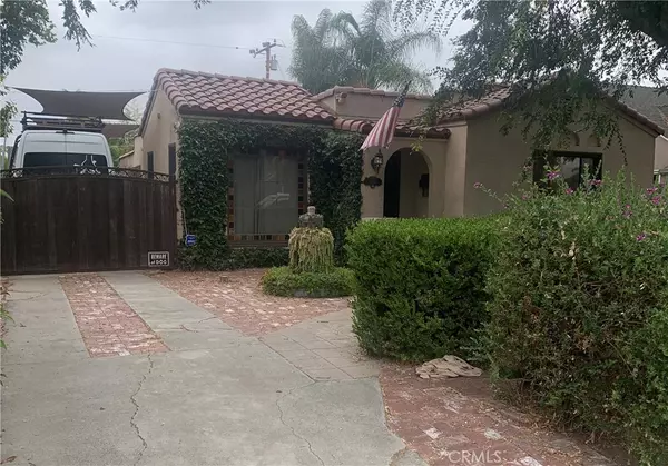 1207 S Van Ness AVE, Santa Ana, CA 92707