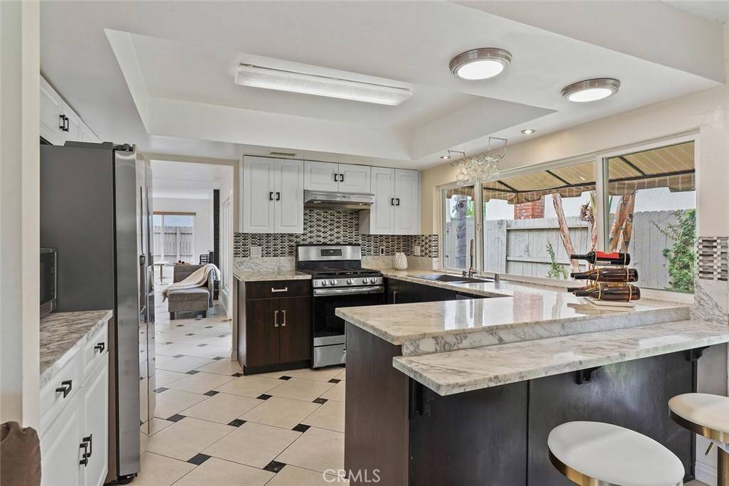 Lake Forest, CA 92630,22702 Islamare LN