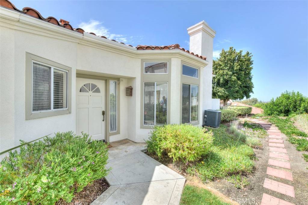 Rancho Santa Margarita, CA 92688,17 Calle Katrina