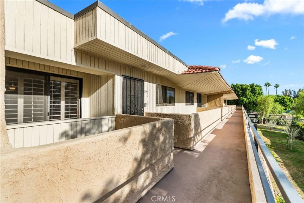 Palm Springs, CA 92262,2801 N Los Felices CIR E #209