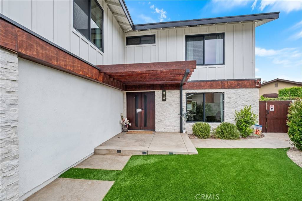 Seal Beach, CA 90740,3550 Goldenrod CIR