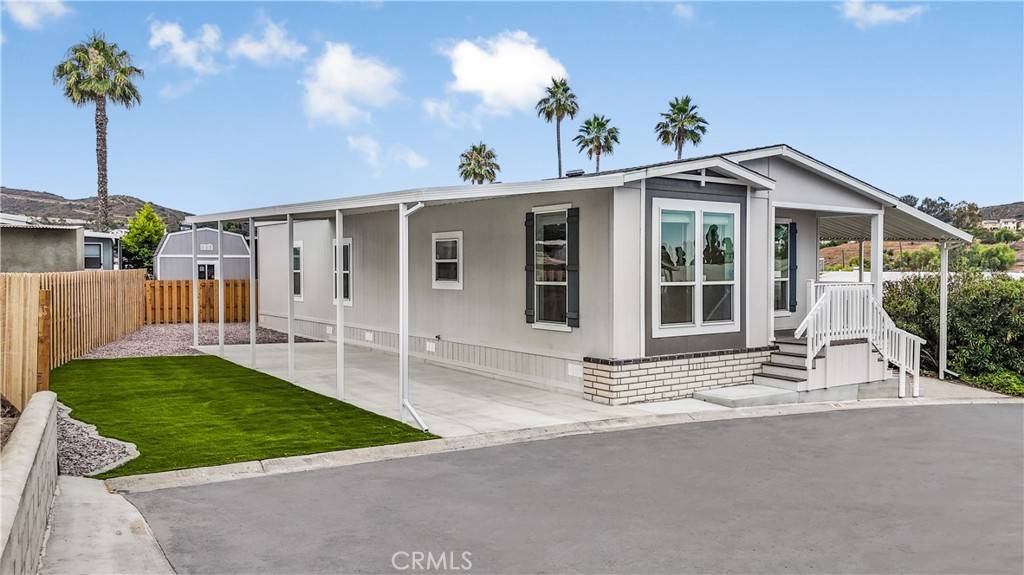 Lakeside, CA 92040,13450 Highway 8 Business #99