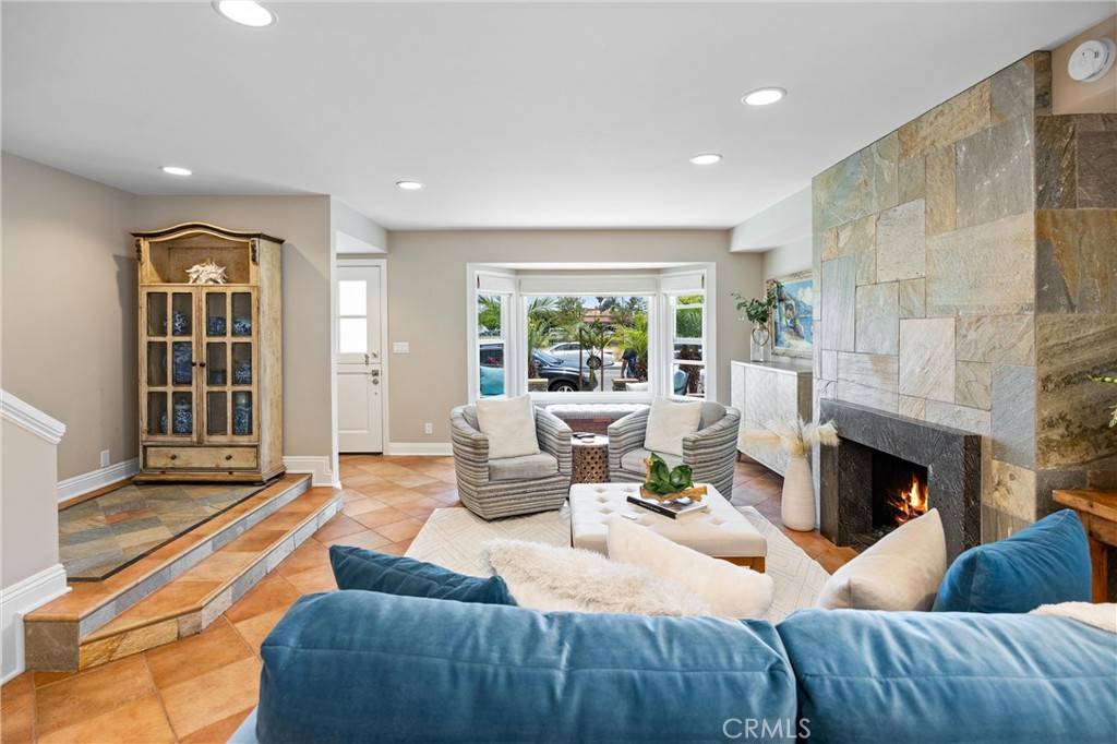 Huntington Beach, CA 92648,419 18th ST