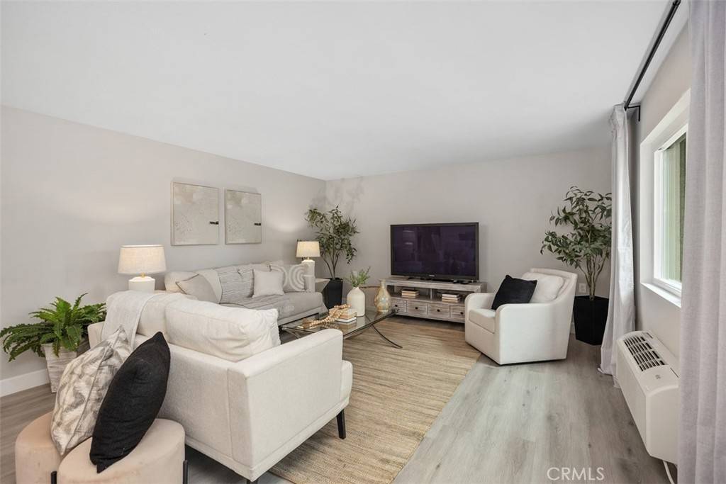 Laguna Woods, CA 92637,3241 San Amadeo #1G