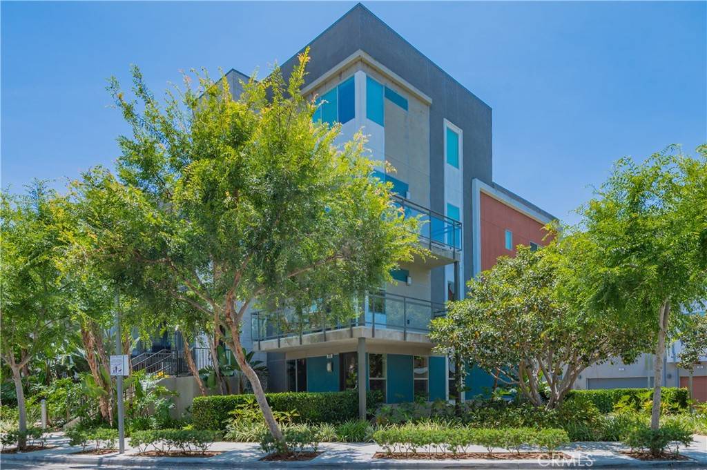 Irvine, CA 92612,312 Rockefeller