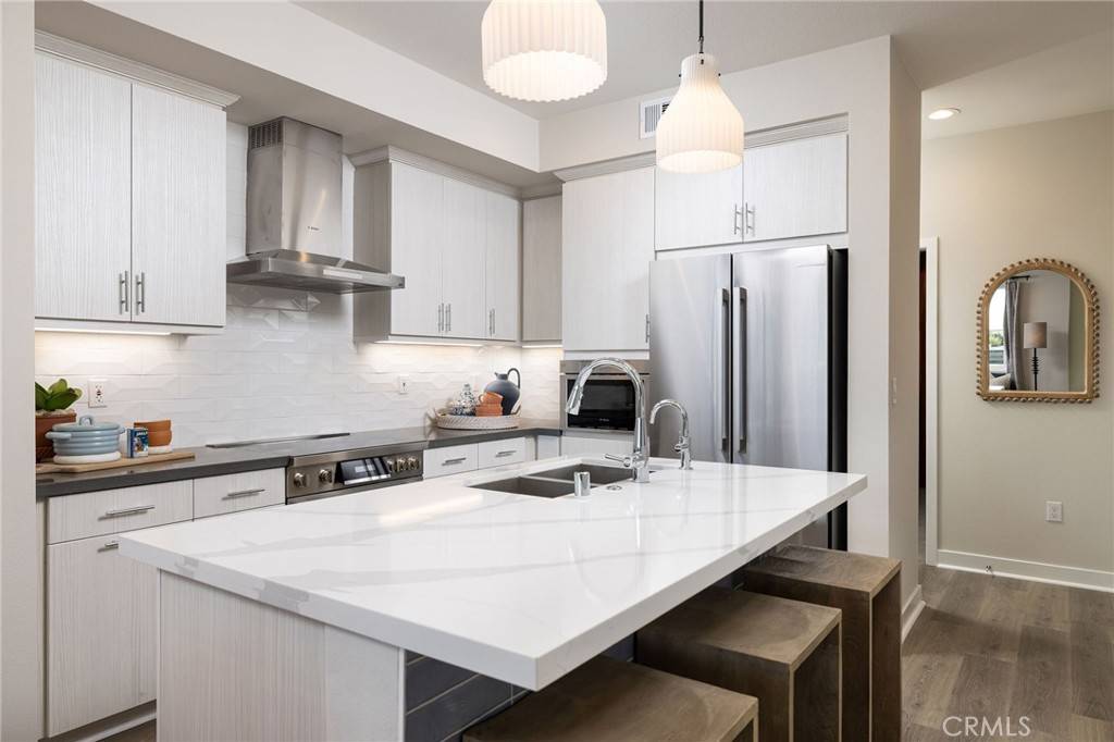 109 Towns AVE, Upland, CA 91786