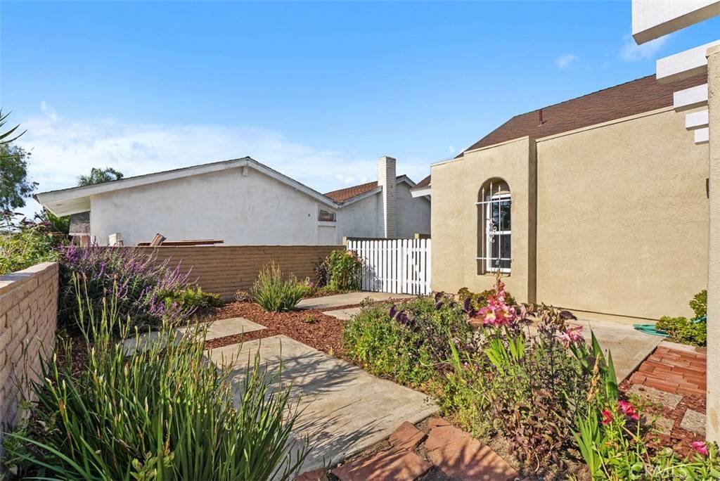 Huntington Beach, CA 92646,21692 Seaside LN