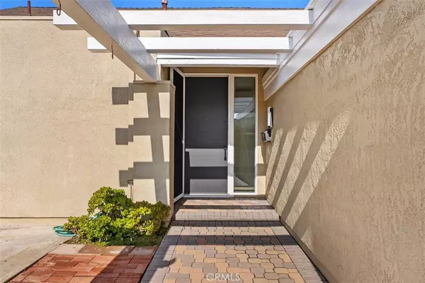 Huntington Beach, CA 92646,21692 Seaside LN