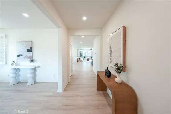 Jurupa Valley, CA 91752,6940 Lagoon CT