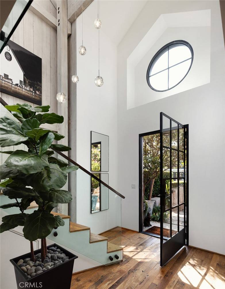 Corona Del Mar, CA 92625,604 Begonia AVE