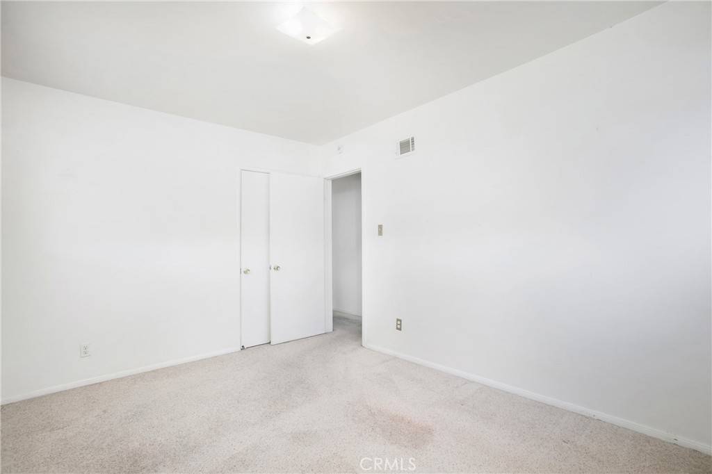 Santa Ana, CA 92701,1401 N Linwood AVE