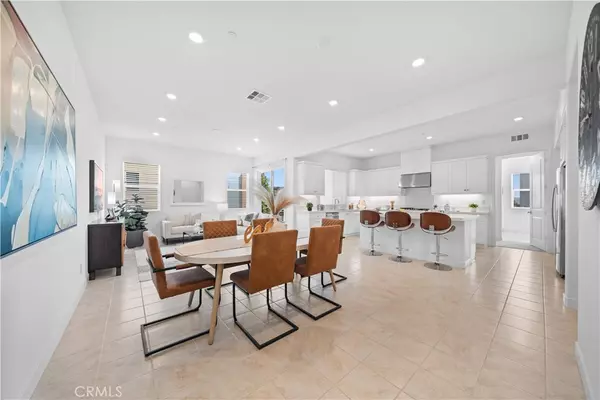 Irvine, CA 92618,189 Sash