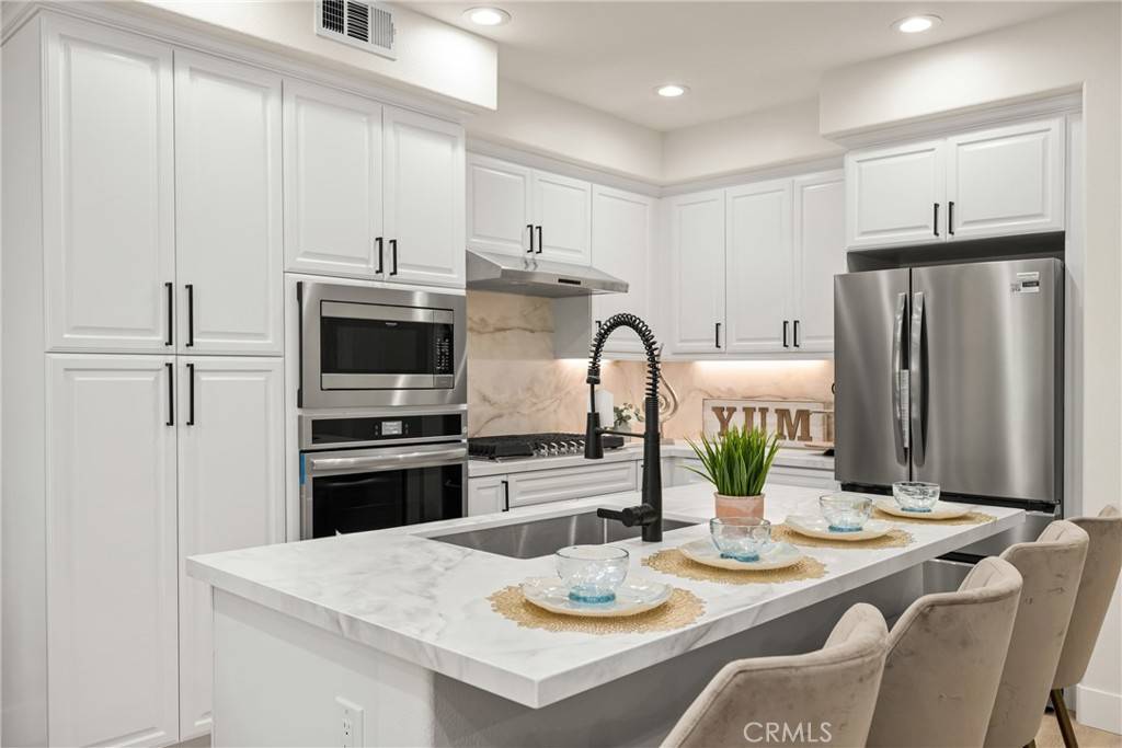 Irvine, CA 92620,199 Groveland