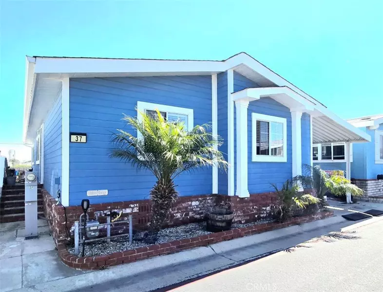 21851 Newland St. #37, Huntington Beach, CA 92646