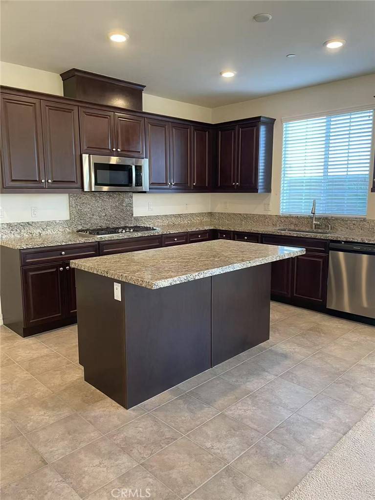 Ontario, CA 91762,4435 S Zion TRL