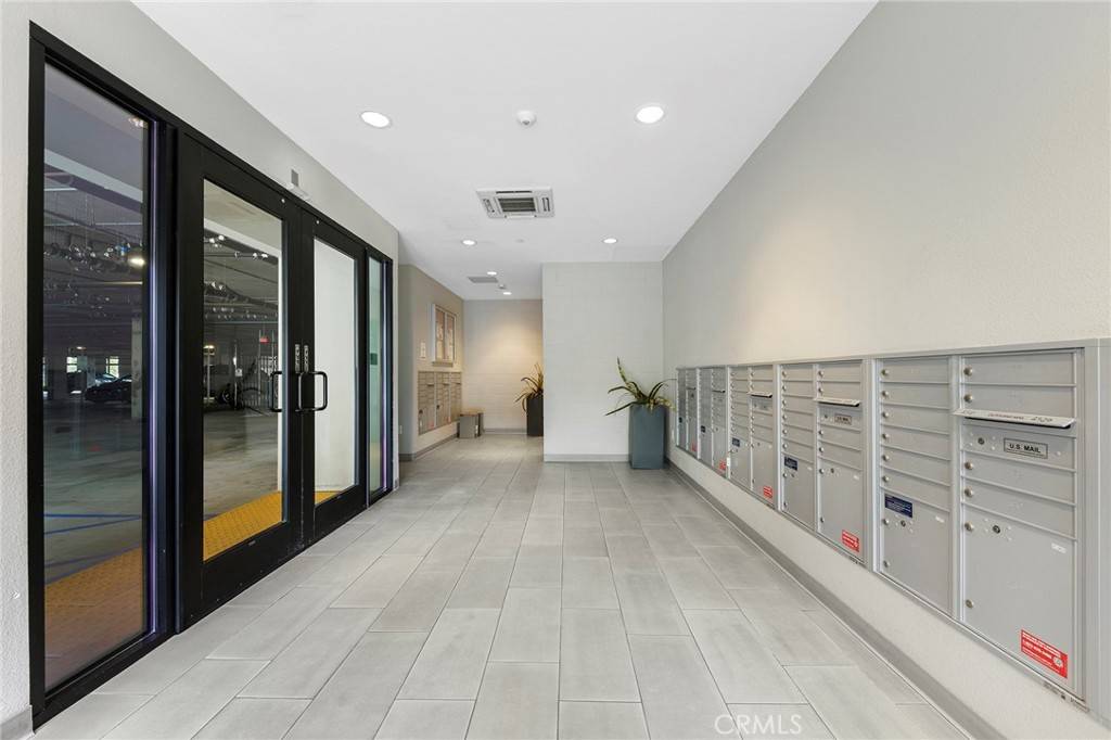 Irvine, CA 92612,2526 Nolita