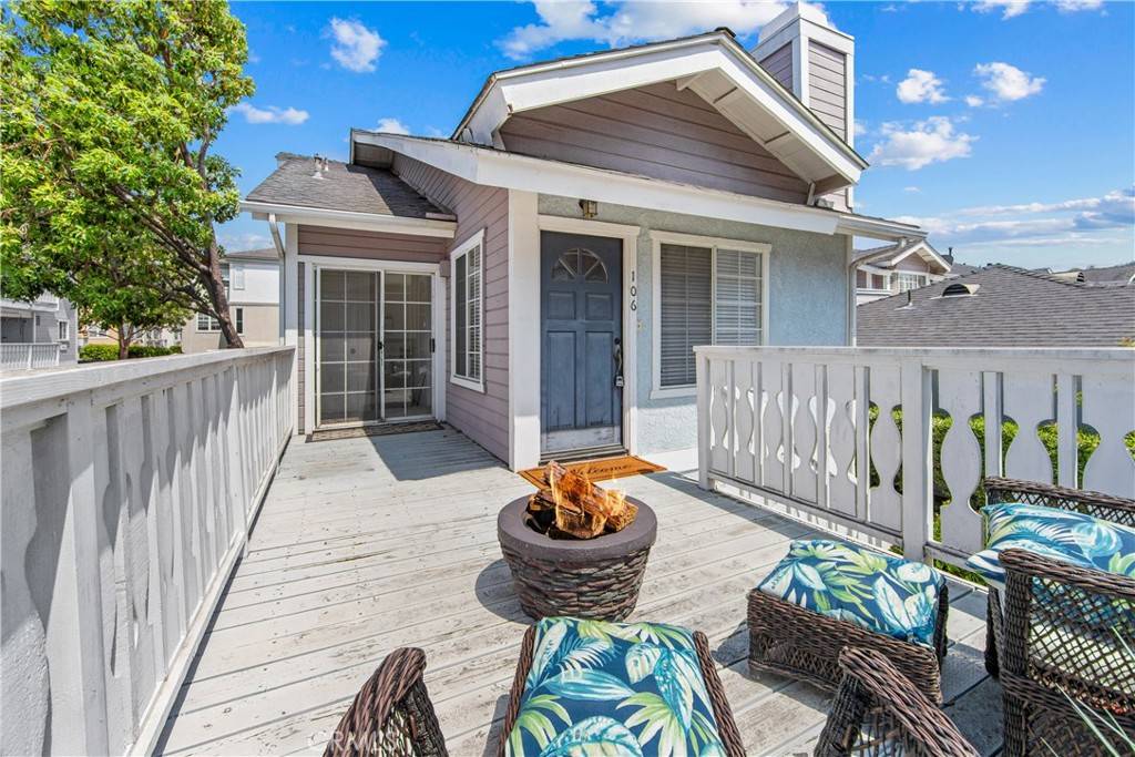 Huntington Beach, CA 92648,18051 Wakefield Ln #106