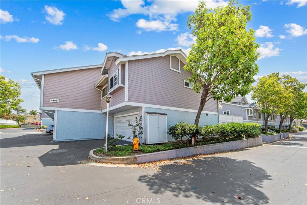 Huntington Beach, CA 92648,18051 Wakefield Ln #106