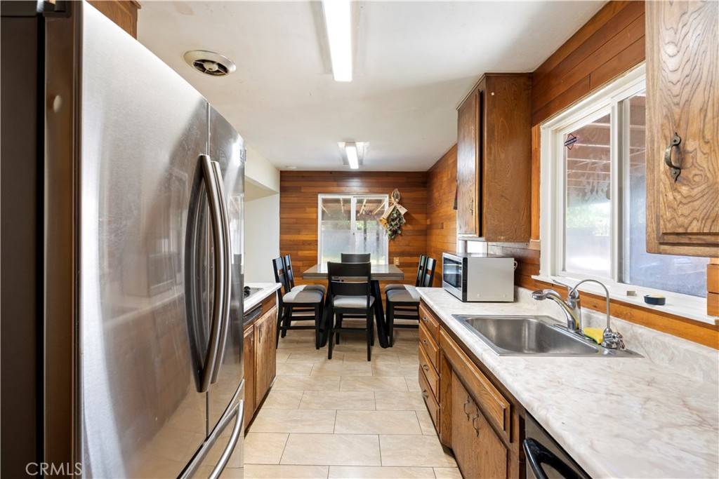 Anaheim, CA 92802,104 W Bluebell AVE