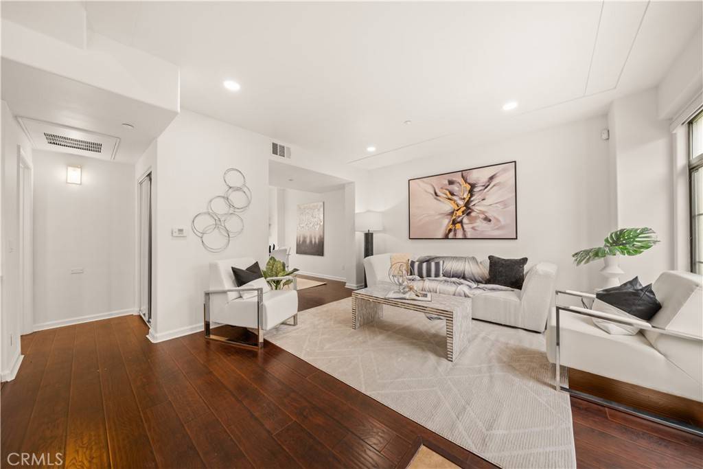 879 Michigan BLVD #B, Pasadena, CA 91107