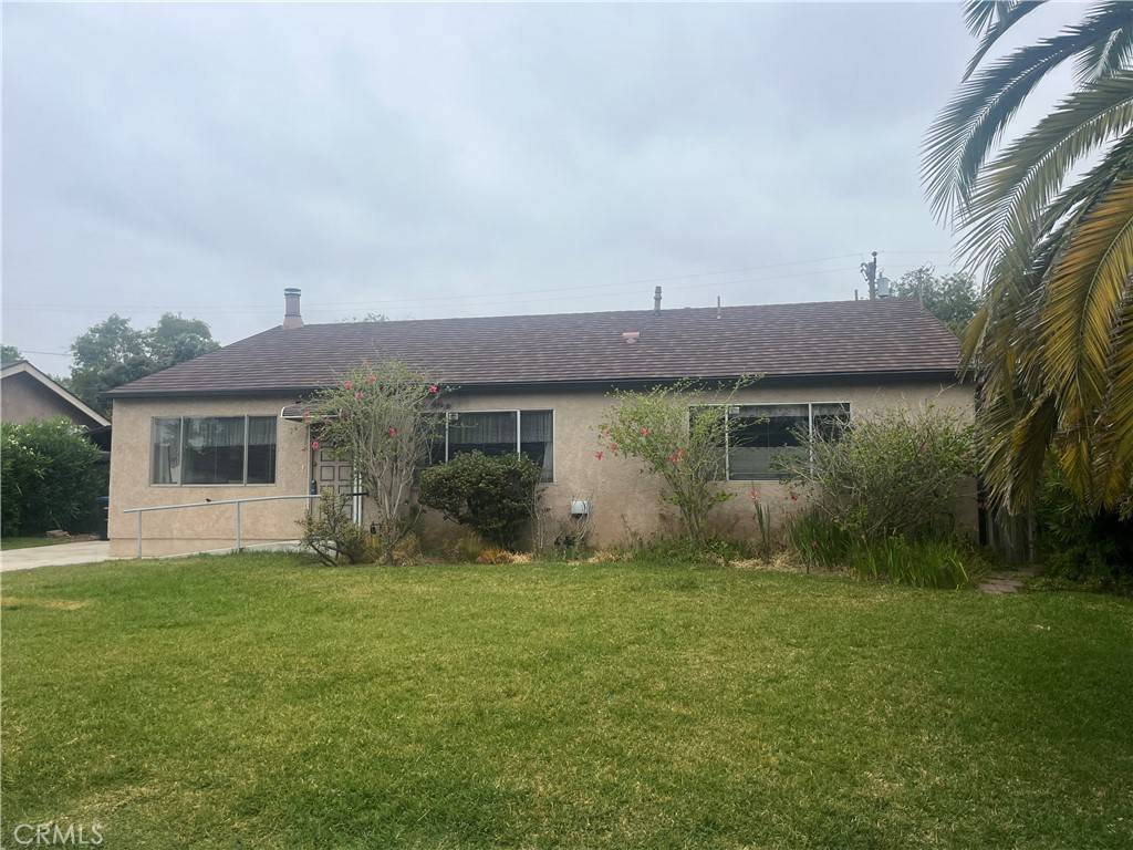 914 Dogwood ST, Costa Mesa, CA 92627