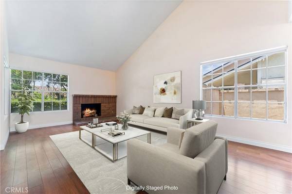 Irvine, CA 92604,44 W Yale #8