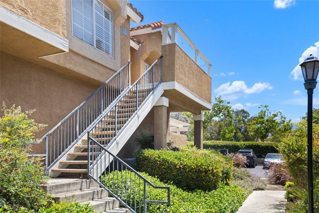 Rancho Santa Margarita, CA 92688,4 Via Pariente