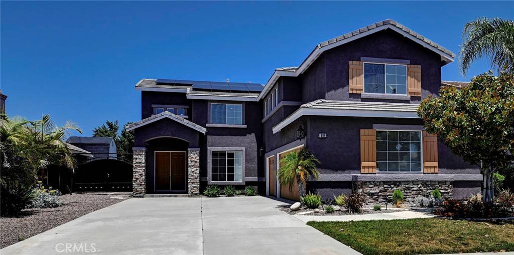 Corona, CA 92882,609 Raphael DR