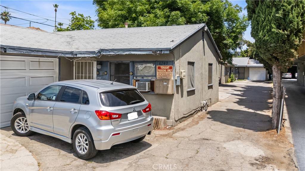 Van Nuys, CA 91401,6240 Hazeltine AVE